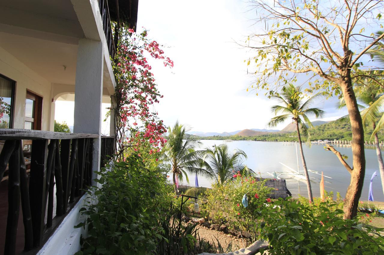 ดิสคัฟเวอรี ไอส์แลนด์ รีสอร์ต แอนด์ ไดฟ์ เซนเตอร์ Hotel โกรอน ภายนอก รูปภาพ