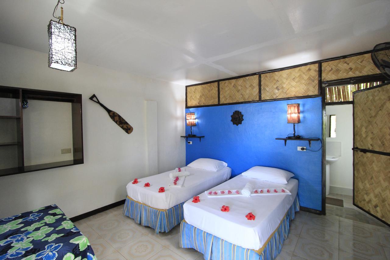 ดิสคัฟเวอรี ไอส์แลนด์ รีสอร์ต แอนด์ ไดฟ์ เซนเตอร์ Hotel โกรอน ภายนอก รูปภาพ