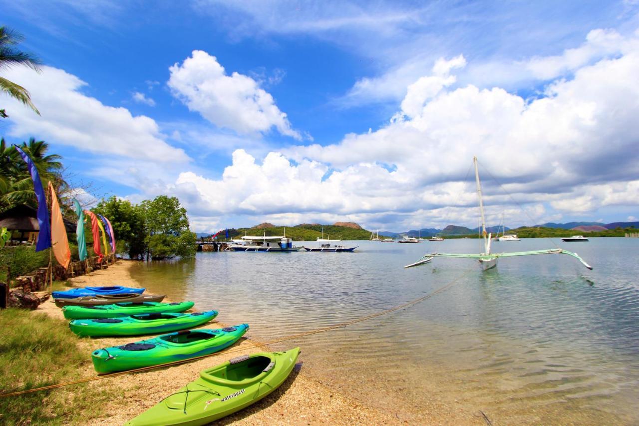 ดิสคัฟเวอรี ไอส์แลนด์ รีสอร์ต แอนด์ ไดฟ์ เซนเตอร์ Hotel โกรอน ภายนอก รูปภาพ